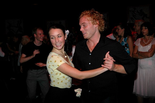 min 2007 11 10 fous swing 109